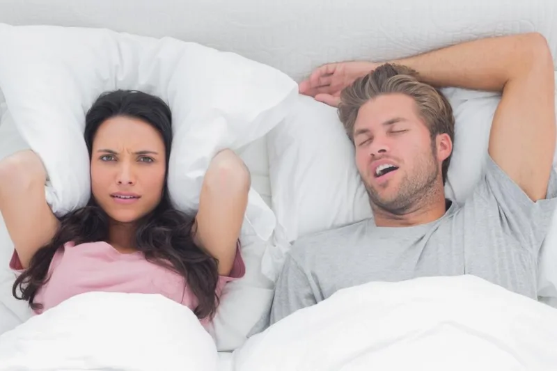 Czy Twoja poduszka może powodować chrapanie?